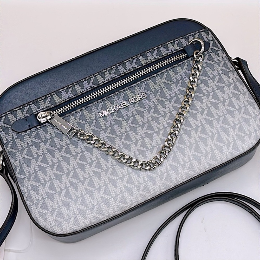 Michael Kors Jet Set Lg Ombré Signature Logo East West Crossbody Body
Navy 
NWT - Picture 14 of 15